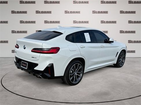 Used 2022 BMW X4 xDrive30i w/ M Sport Package image 5