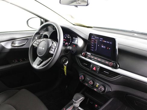 Used 2024 Kia Forte LXS image 12