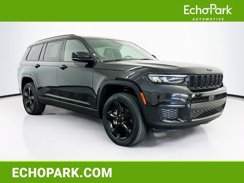 Used 2023 Jeep Grand Cherokee L Laredo AWD/4WD image 1