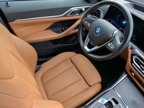 Used 2023 BMW i4 eDrive35 w/ Premium Package RWD image 36