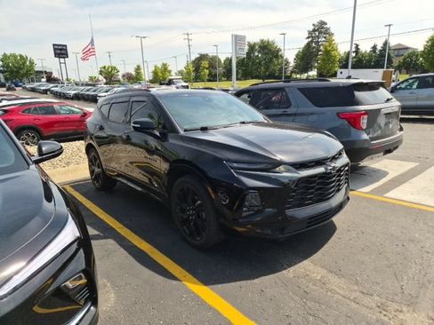 Used 2019 Chevrolet Blazer RS AWD/4WD image 3
