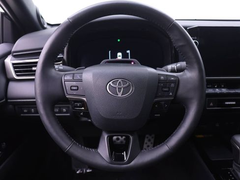 Used 2025 Toyota Camry XSE w/ Premium Plus Package AWD/4WD image 18