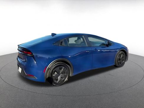 Used 2025 Toyota Prius LE image 14