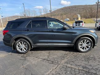 Used 2022 Ford Explorer XLT w/ Equipment Group 202A video 2