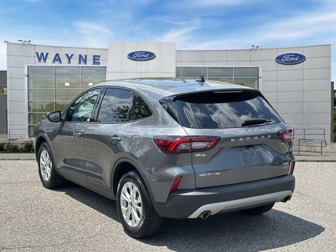 Used 2025 Ford Escape Active AWD/4WD image 3