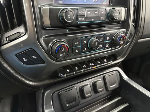 Used 2015 Chevrolet Silverado 2500 LTZ AWD/4WD image 19