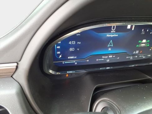 Used 2022 Chevrolet Tahoe LT w/ Luxury Package image 28