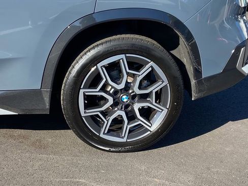 Used 2025 BMW X1 xDrive28i w/ Technology Package image 9