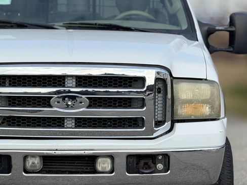 Used 2005 Ford F250 XL image 12