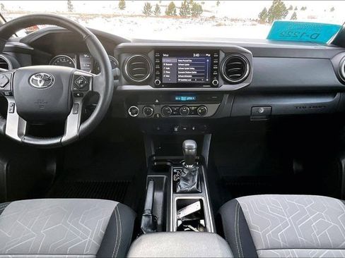 Used 2023 Toyota Tacoma TRD Off-Road image 7