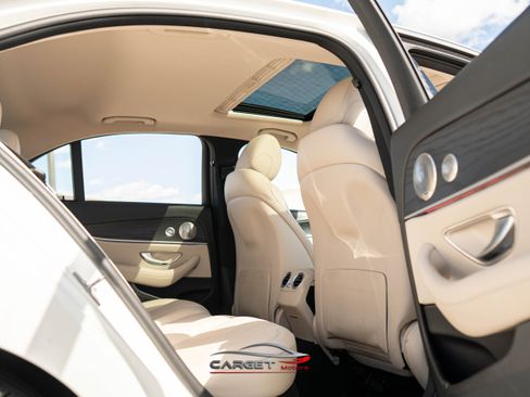 Used 2017 Mercedes-Benz E 300 4MATIC image 18