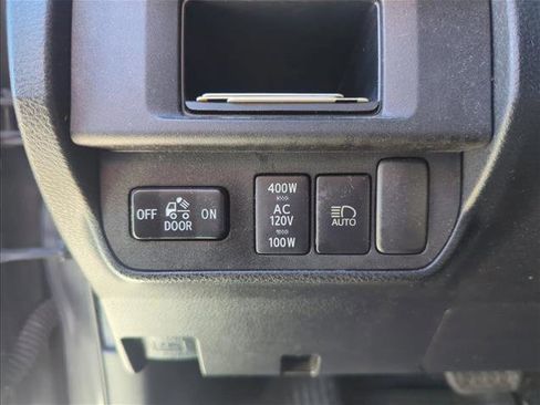 Used 2019 Toyota Tacoma Limited image 10