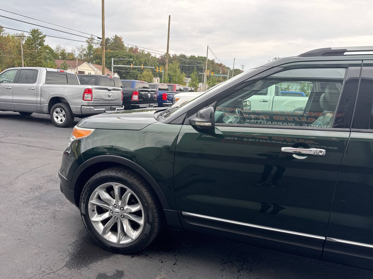 Used 2013 Ford Explorer XLT AWD/4WD image 4