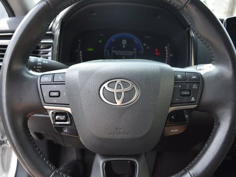 Used 2025 Toyota Camry LE w/ Convenience Package AWD/4WD image 14