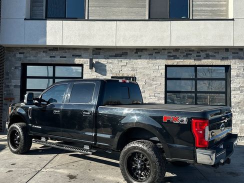 Used 2017 Ford F250 King Ranch w/ King Ranch Ultimate Package image 5