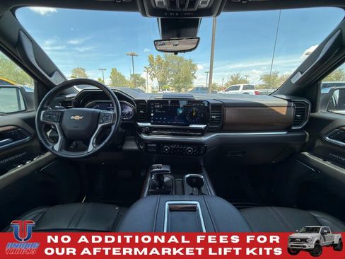 Used 2022 Chevrolet Silverado 1500 High Country w/ Technology Package RWD image 31