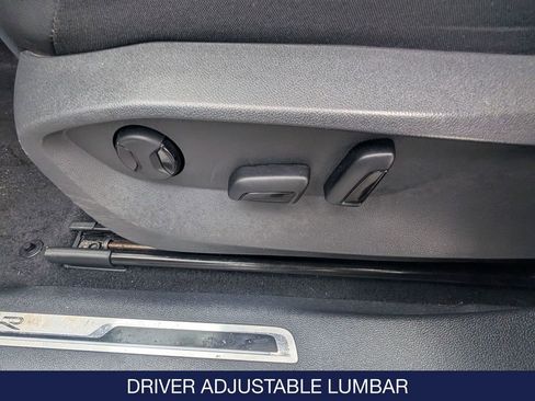 Used 2023 Volkswagen Tiguan SE R-Line image 15