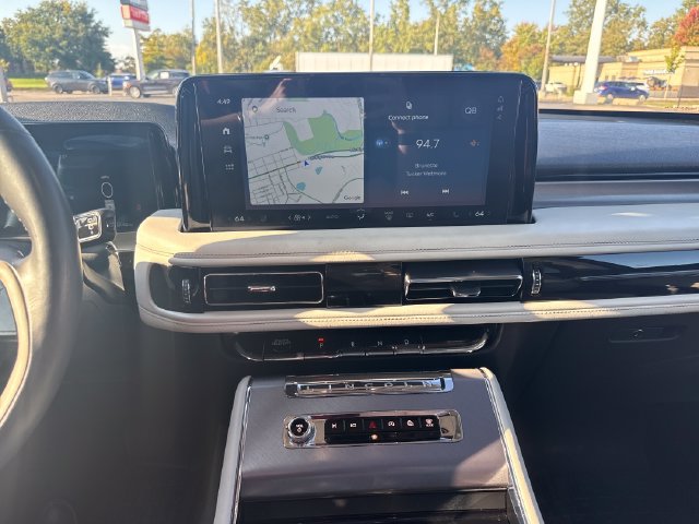 Used 2025 Lincoln Aviator AWD w/ Equipment Group 101A image 21