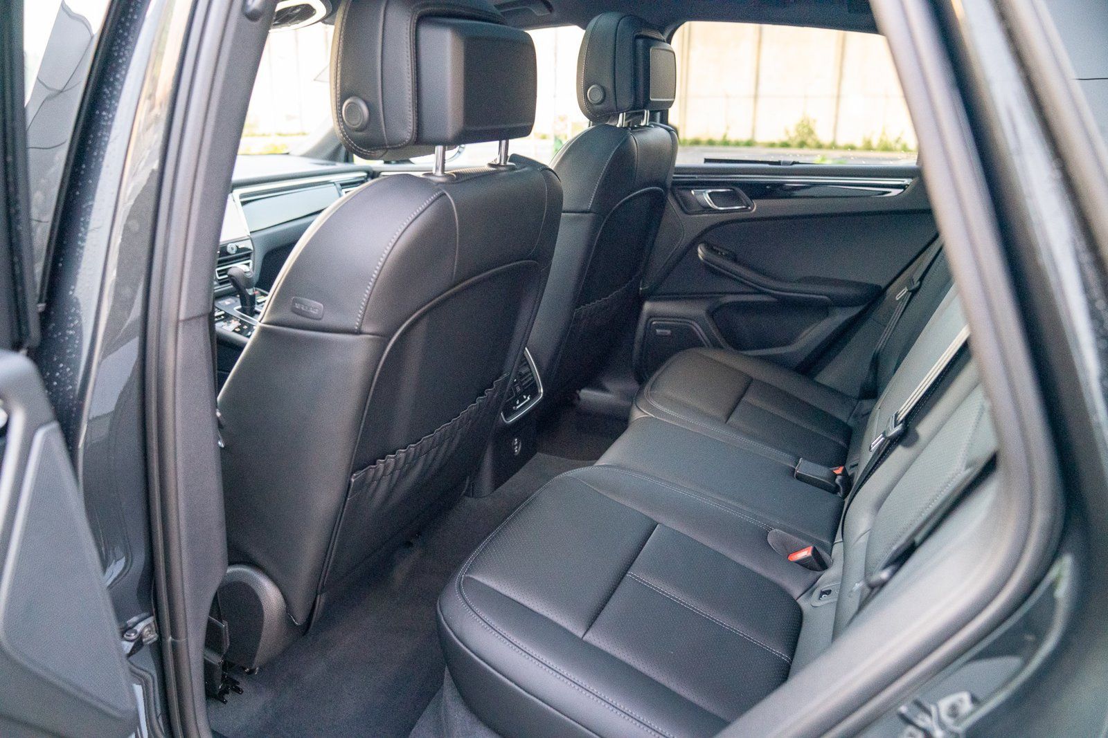 Certified 2026 Porsche Macan AWD/4WD image 23