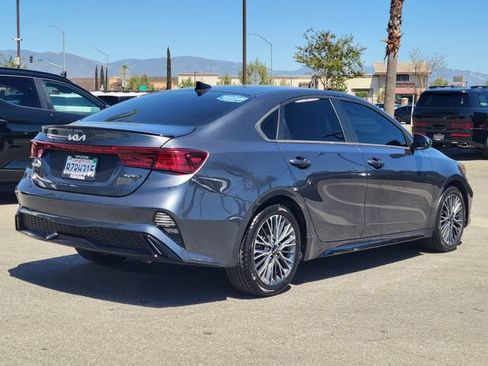 Used 2022 Kia Forte GT-Line w/ GT-Line Technology Package FWD image 4