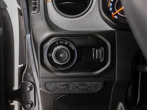 Used 2024 Jeep Wrangler Unlimited Sport AWD/4WD image 16