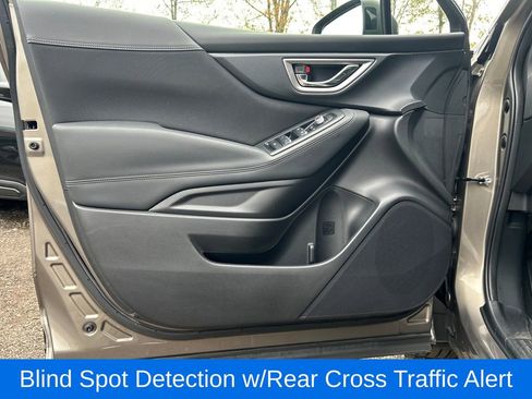 Used 2020 Subaru Forester Premium AWD/4WD image 11