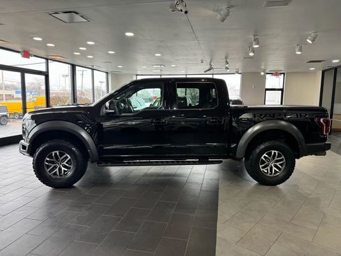 Used 2018 Ford F150 Raptor w/ Equipment Group 802A Luxury image 6