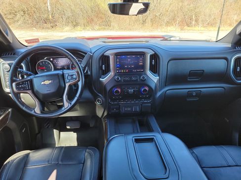Used 2020 Chevrolet Silverado 2500 High Country w/ Technology Package AWD/4WD image 18