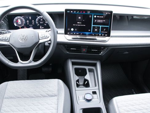 New 2026 Volkswagen Tiguan S FWD image 23