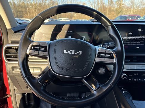 Used 2023 Kia Telluride S image 15