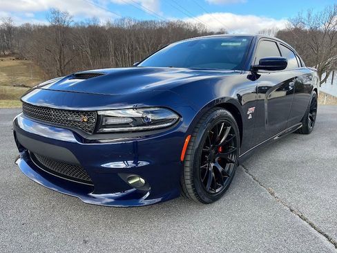 Used 2016 Dodge Charger R/T Scat Pack w/ Beats Audio Group image 32