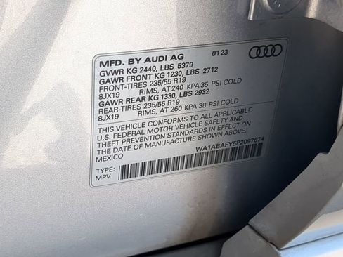 Used 2023 Audi Q5 2.0T Premium w/ Convenience Package image 35