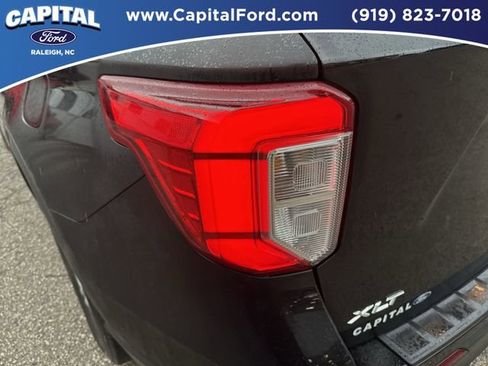 Certified 2022 Ford Explorer XLT image 15