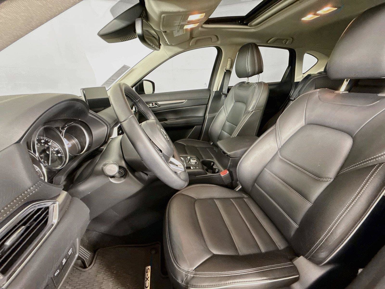 Used 2025 MAZDA CX-5 AWD 2.5 S w/ Preferred Package image 3