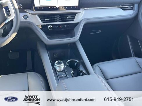 New 2026 Ford Explorer Active w/ Active Comfort Package RWD image 17