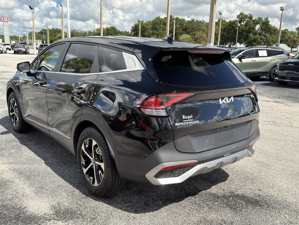 Certified 2023 Kia Sportage EX FWD image 7