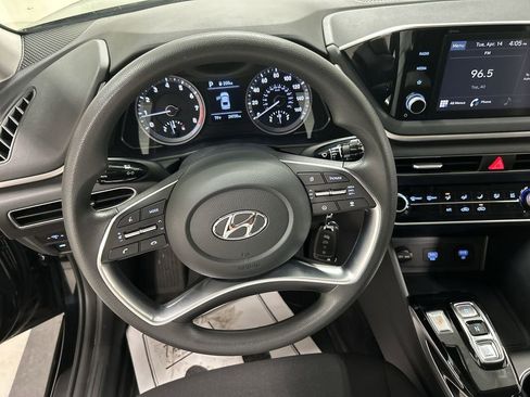 Used 2023 Hyundai Sonata SE image 4