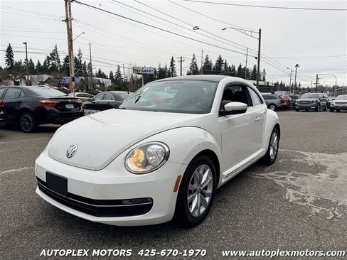 Used 2013 Volkswagen Beetle TDI image 4