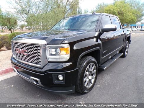 Used 2015 GMC Sierra 1500 Denali w/ Driver Alert Package AWD/4WD image 3