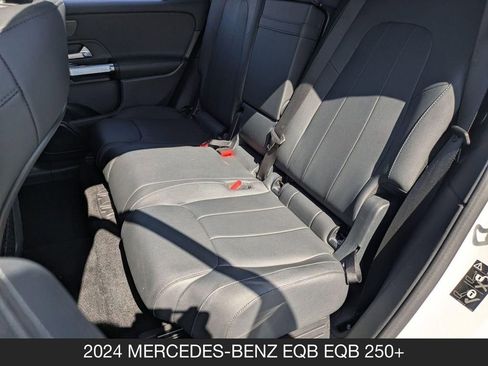 Used 2024 Mercedes-Benz EQB 250+ image 15