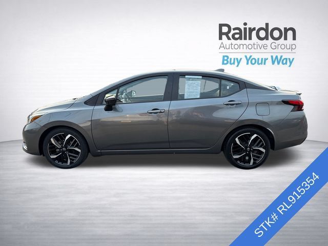 Used 2024 Nissan Versa SR FWD image 4
