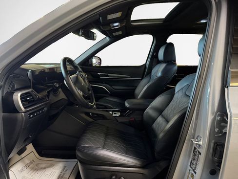 Certified 2024 Kia Telluride EX X-Line AWD/4WD image 12