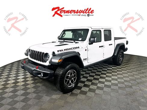 New 2025 Jeep Gladiator Rubicon w/ Convenience Group image 3