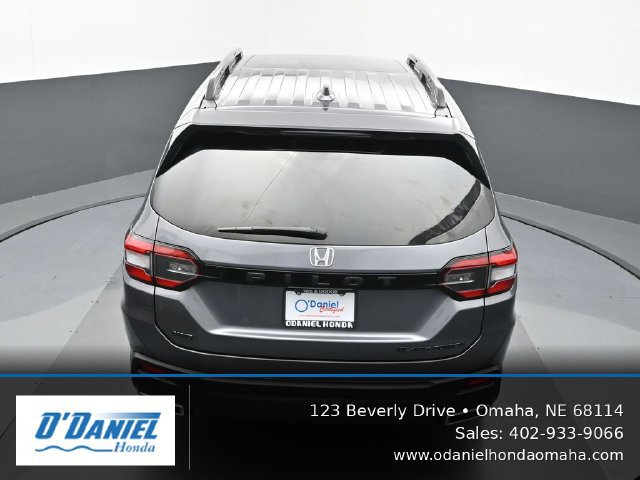 Used 2025 Honda Pilot Black Edition image 17