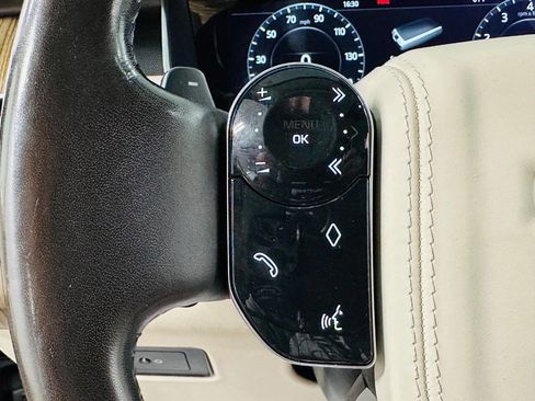 Used 2019 Land Rover Range Rover HSE AWD/4WD image 16