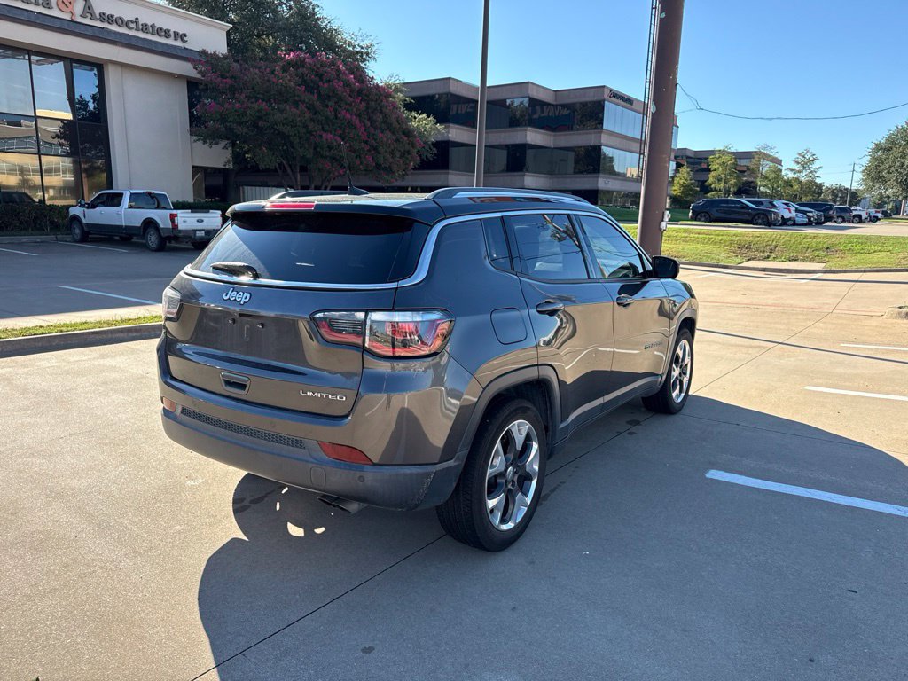 Used 2018 Jeep Compass Limited w/ Navigation Group FWD image 10