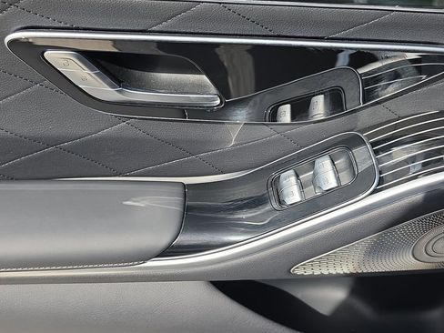 Used 2023 Mercedes-Benz S 580 4MATIC Sedan w/ AMG Line image 12