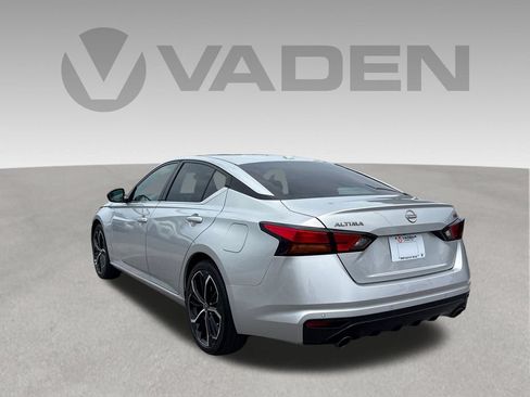 Used 2024 Nissan Altima 2.5 SR FWD image 20