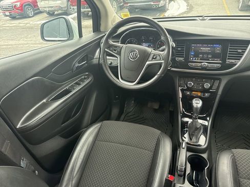 Used 2022 Buick Encore Preferred w/ Safety Package image 11