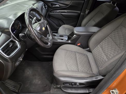 Used 2018 Chevrolet Equinox LT FWD image 6